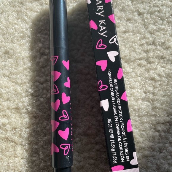 Lot-of-SIX-NIB Mary Kay Heart Shaped Click Up Lipsticks in Natural Confidence - Picture 6 of 11